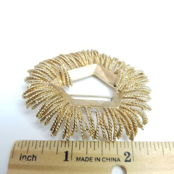 Vintage Funky Gold Tone Fringe Brooch, Retro 70s Style Lapel Pin, Estate - Picture 4 of 6